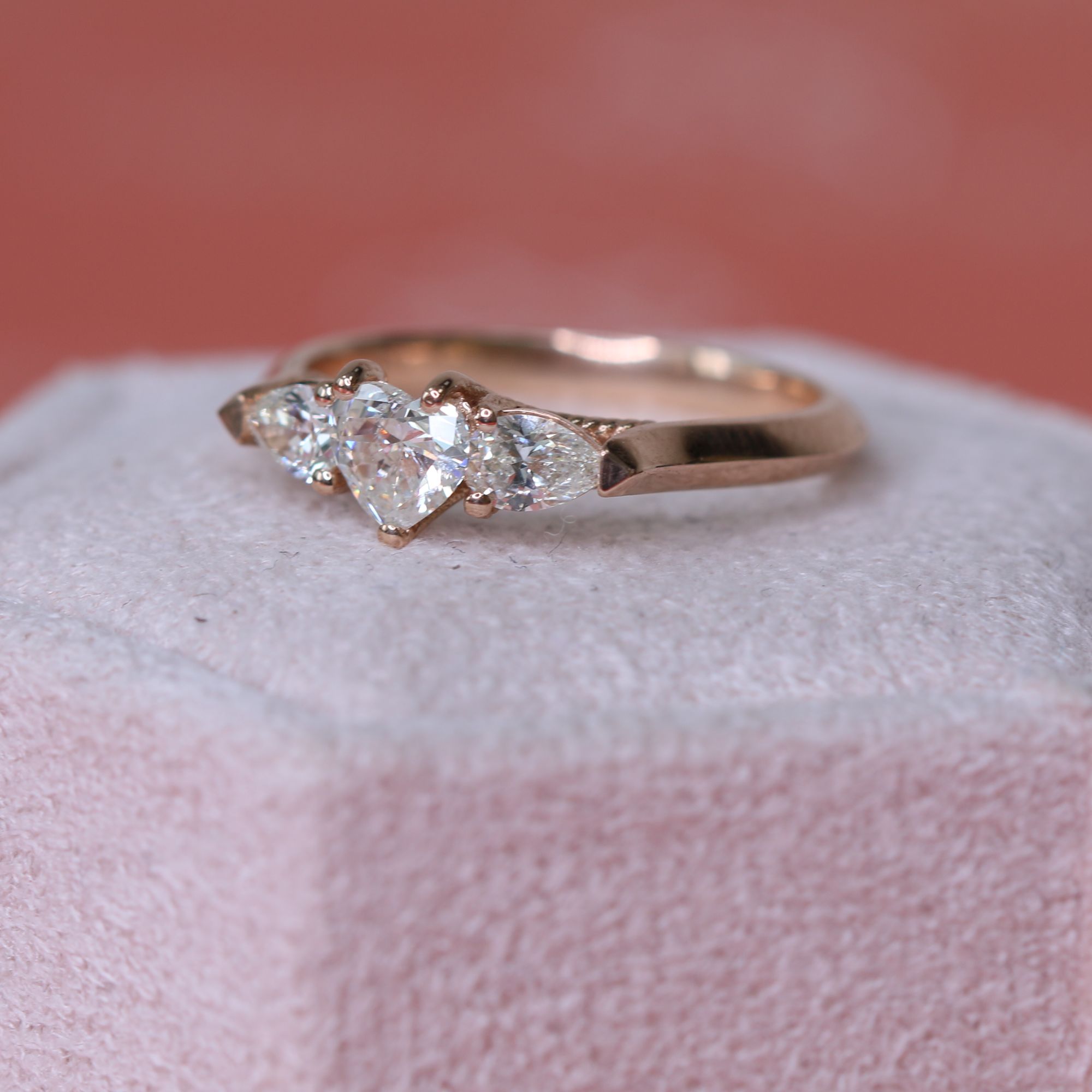 Decorative settings Natural Heart Diamond Engagement Ring