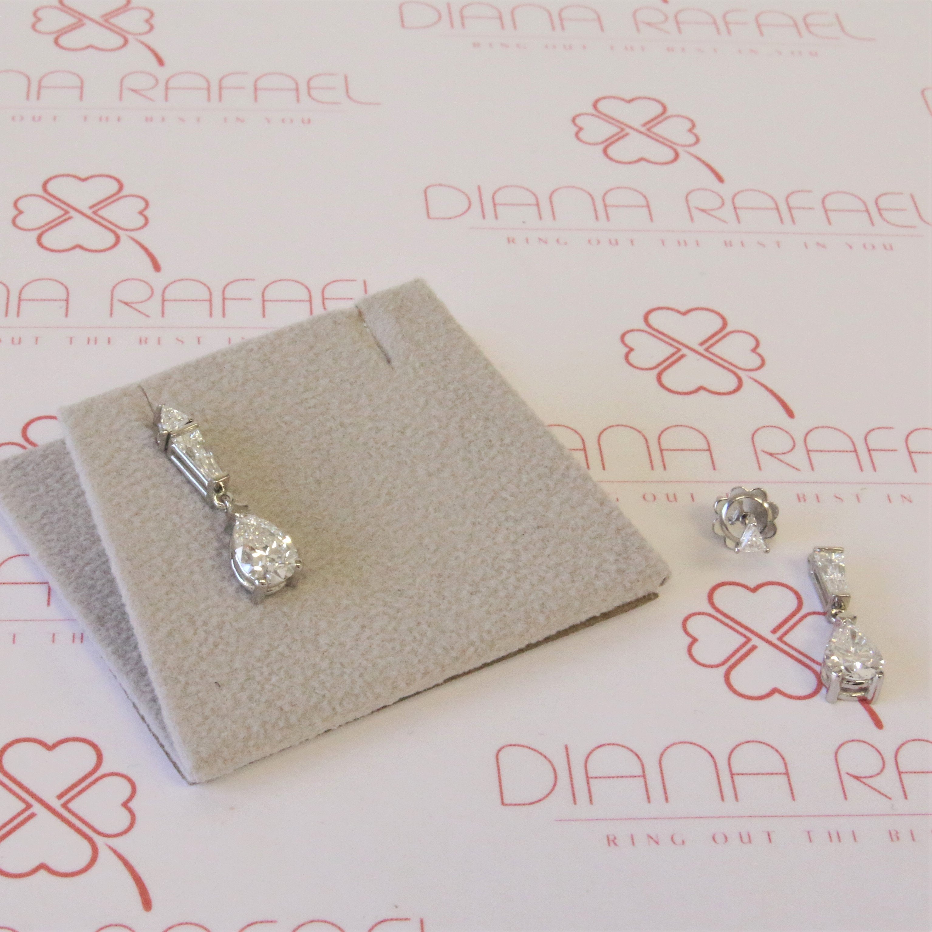 Solar Pillar - Multi Shape Earrings 2 Carats Natural Diamonds in White Gold