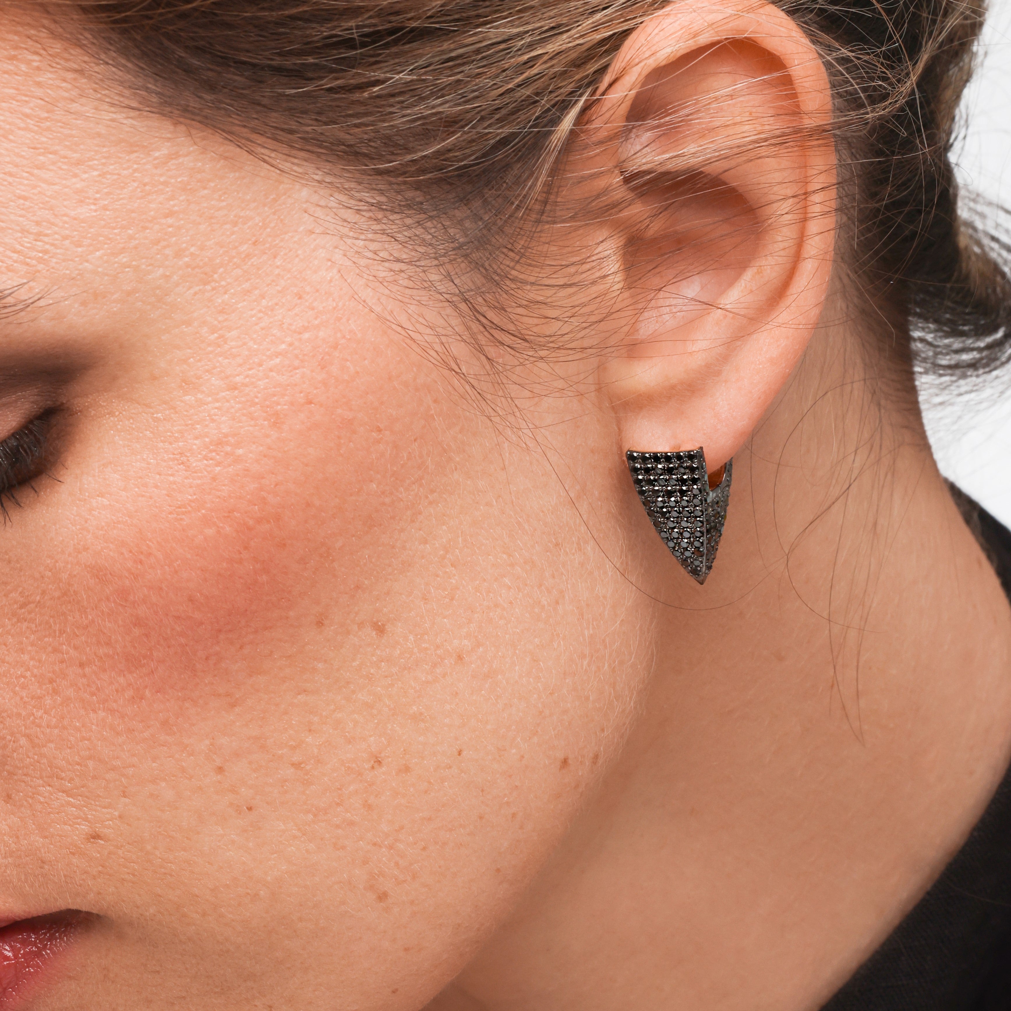 1.64 Carats Black Diamond Spikey Single Lever Back Earring