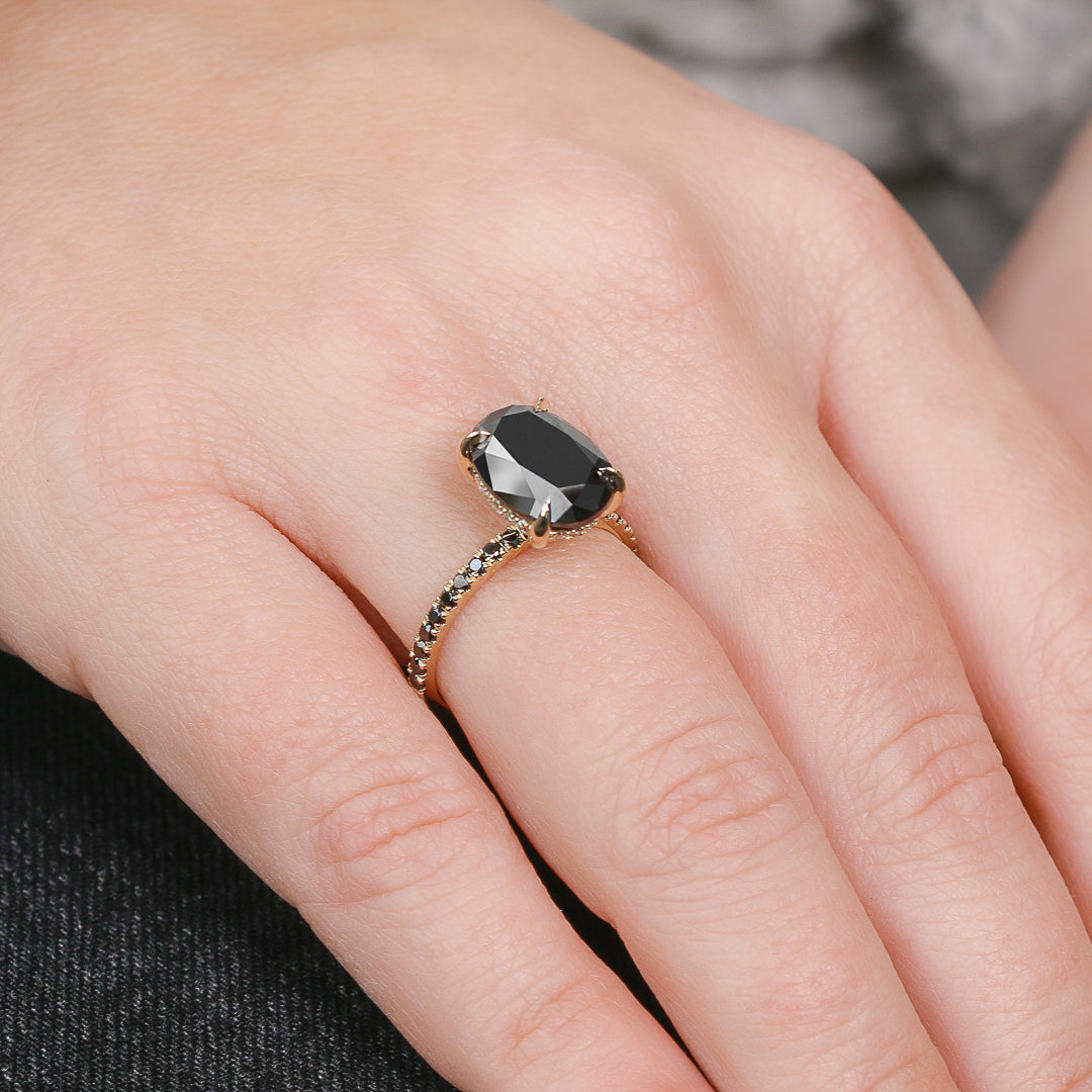 Alma Oscura - Black & White Natural Black Diamond Oval Cut Engagement Ring