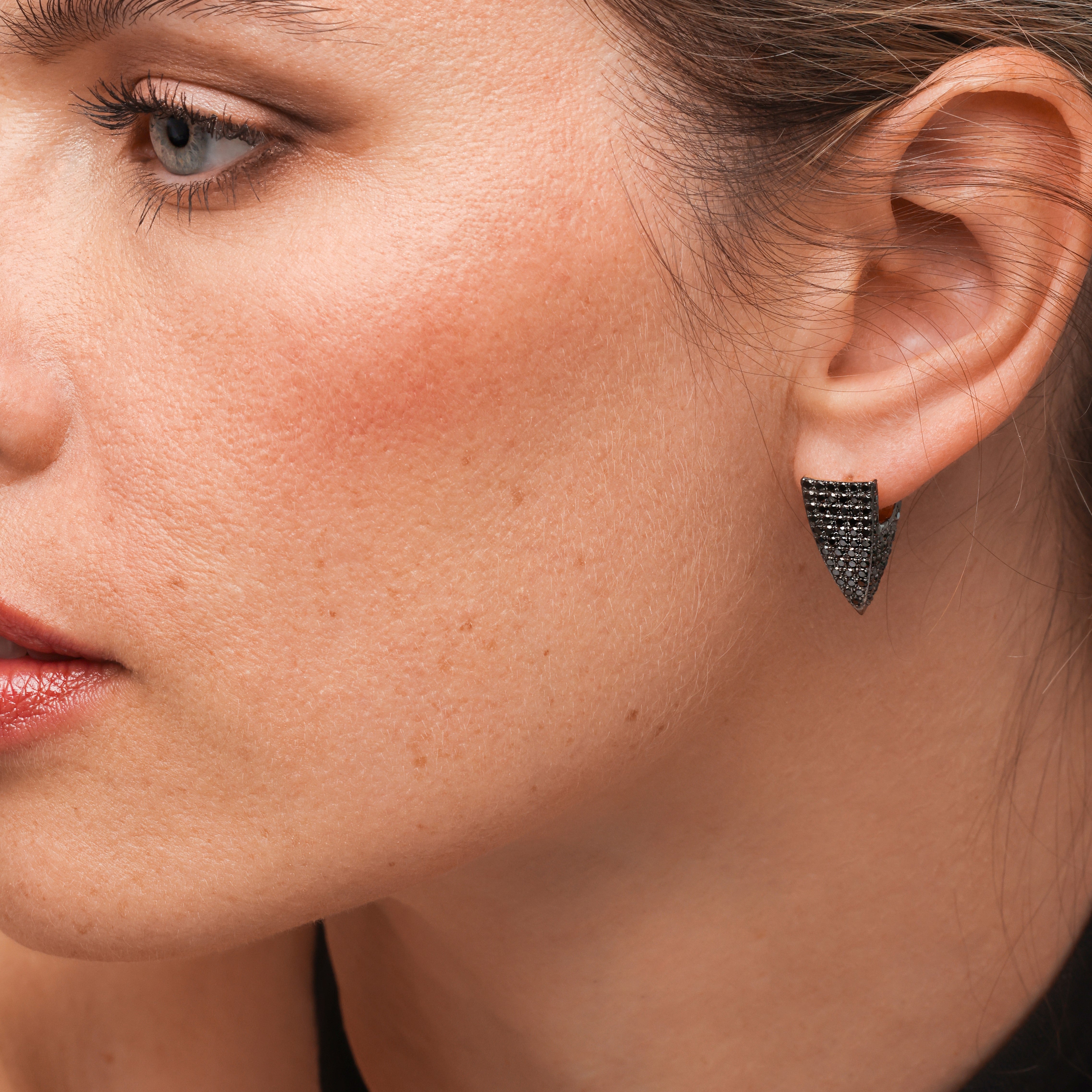 1.64 Carats Black Diamond Spikey Single Lever Back Earring
