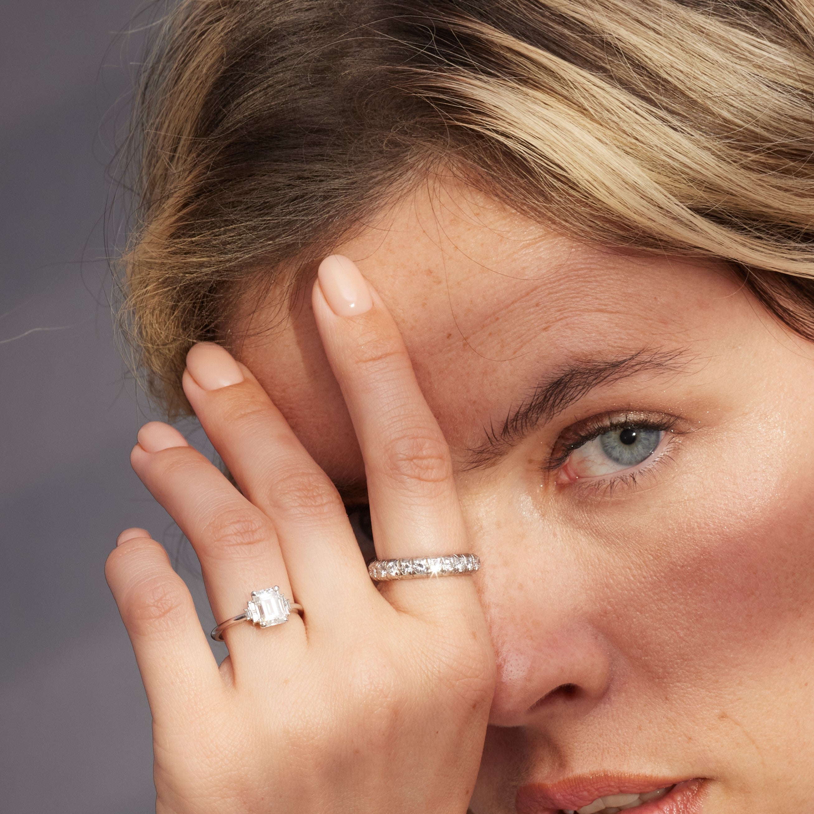 Bright Sky - 1 Carat Natural Emerald & Baguette Cut Diamond Engagement Ring