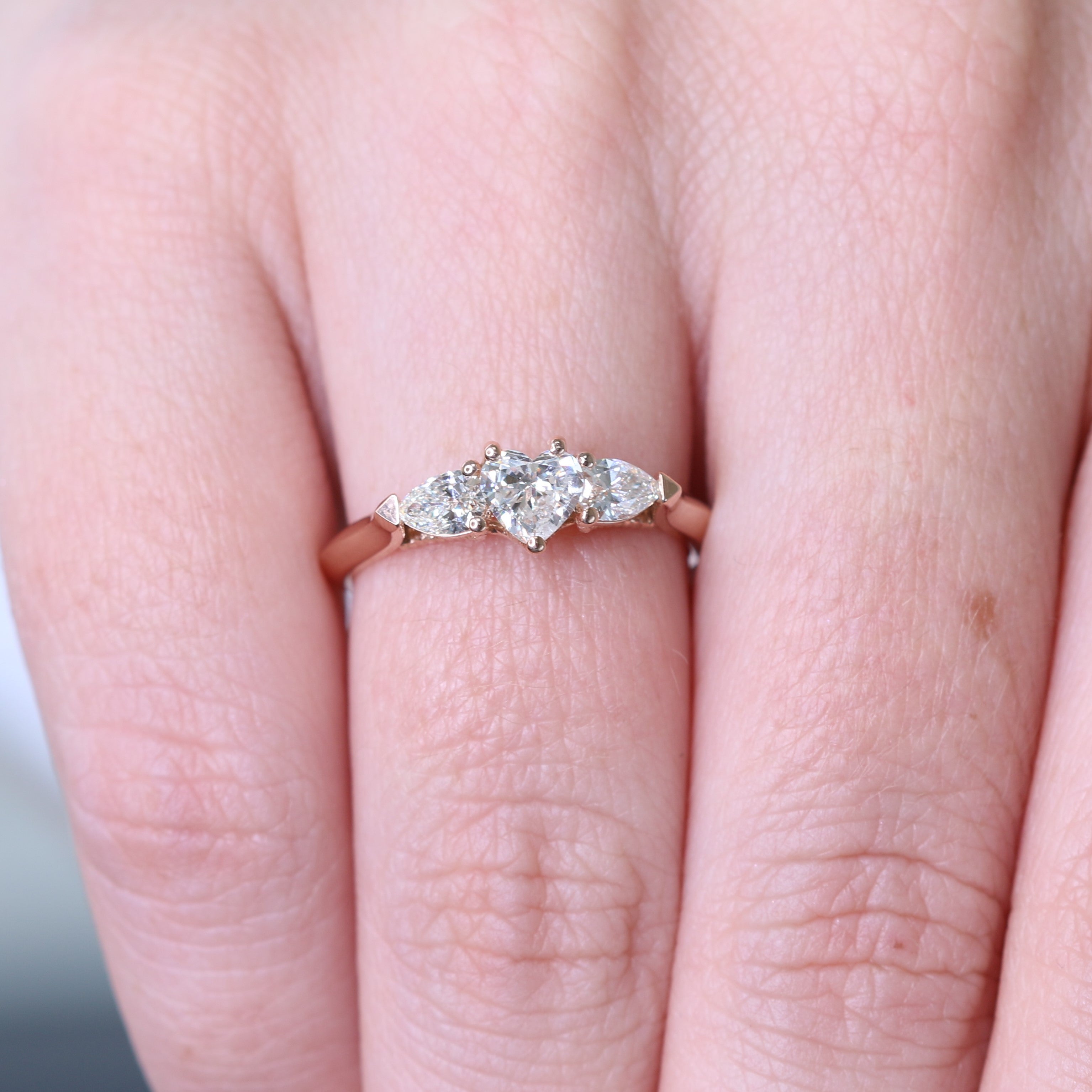 Decorative settings Natural Heart  Diamond Engagement Ring