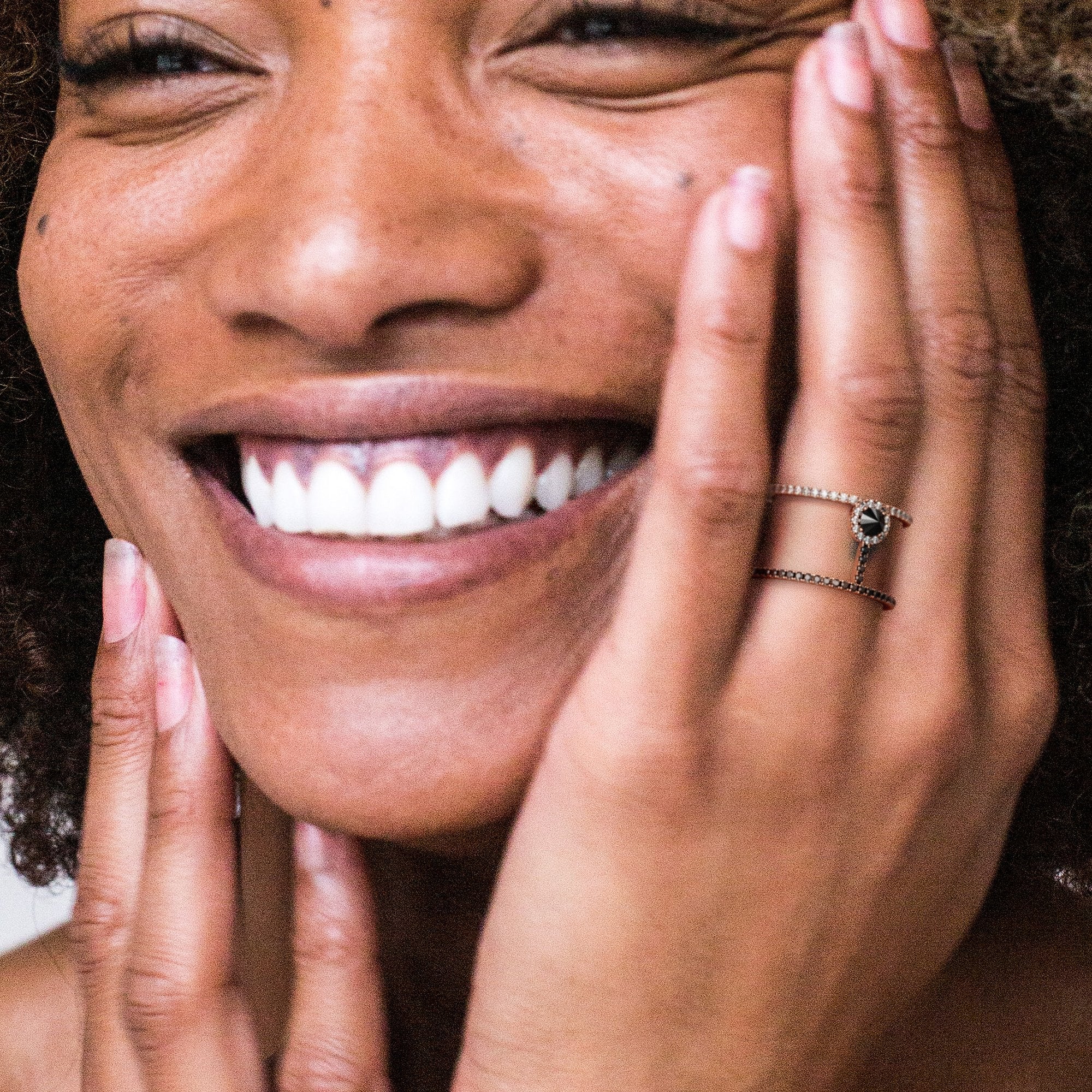 Unique  Natural Black & White Round Diamond Ring in Rose Gold