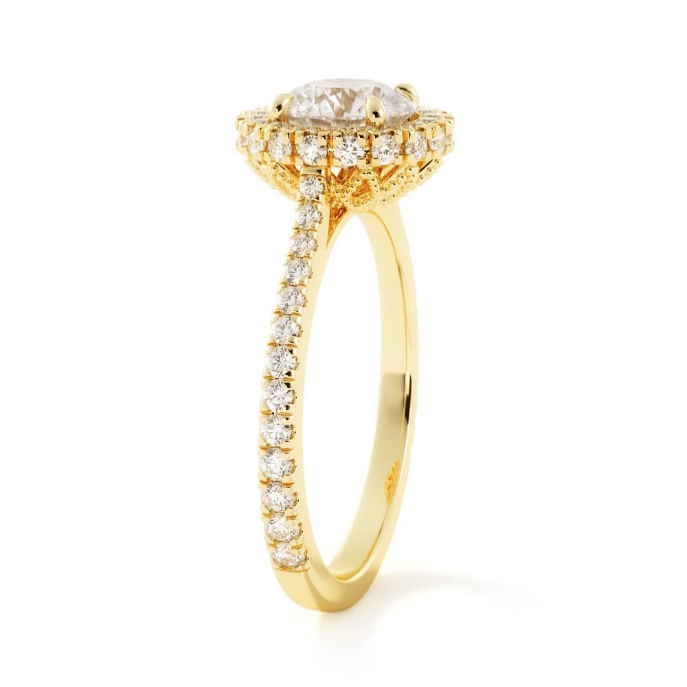 Decorative Natural Round  Diamond Engagement Ring