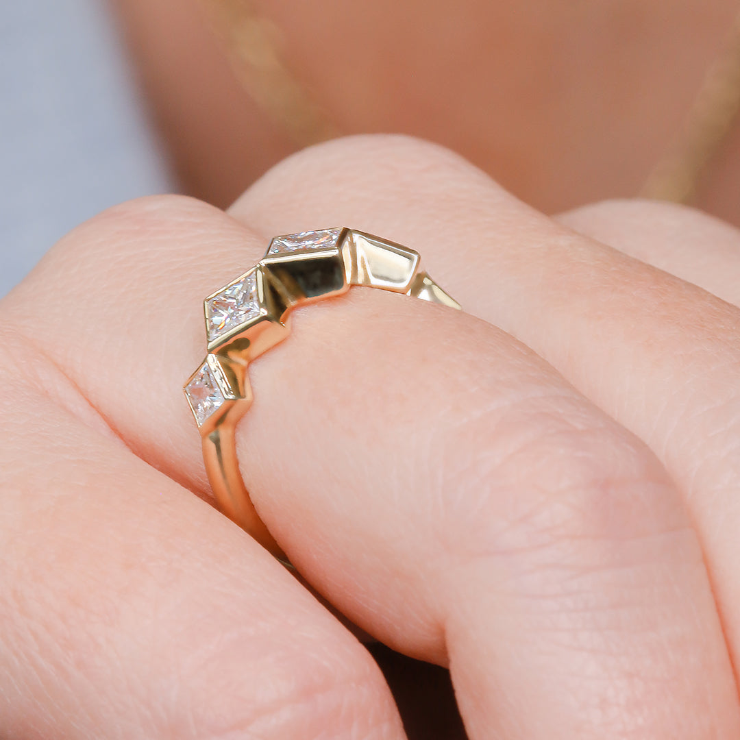 Slantse - 5-Stone Degraded Natural Princess Cut Diamond Engagement Ring