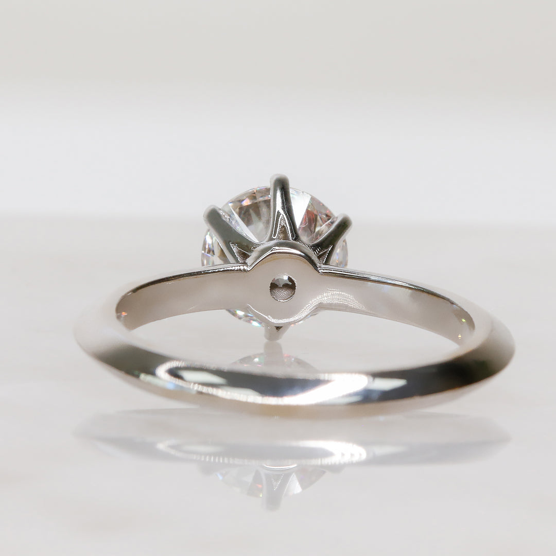 6 prongs Natural Round Diamond Engagement Ring