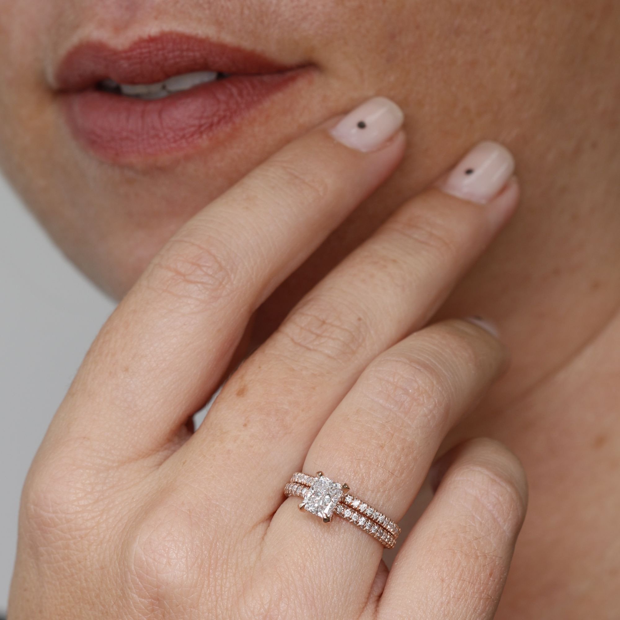 Sparks - ternity Natural Round cut Diamond Wedding Band