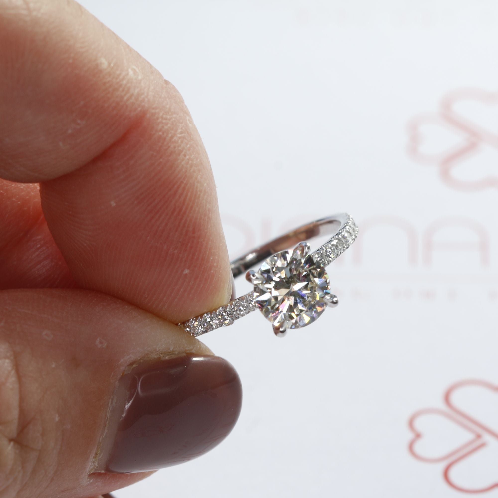 Natural Round Cut Diamond Engagement Ring