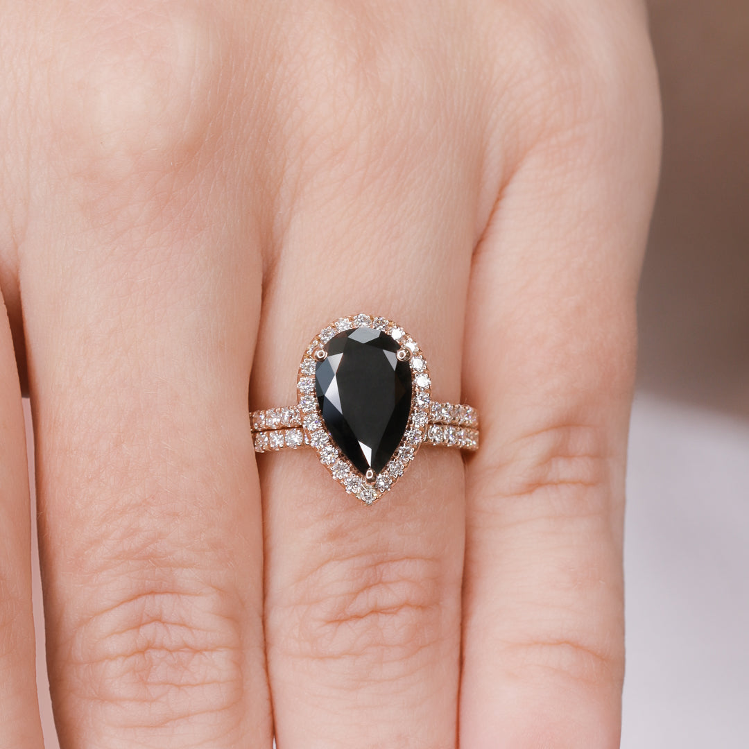 Black & White Natural Diamond Pear Cut Bridal Set in Rose Gold