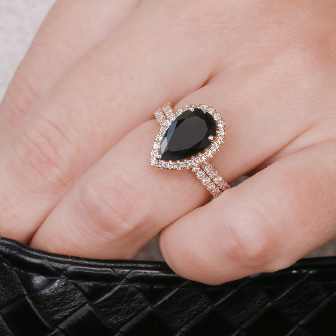 Black & White Natural Diamond Pear Cut Bridal Set in Rose Gold