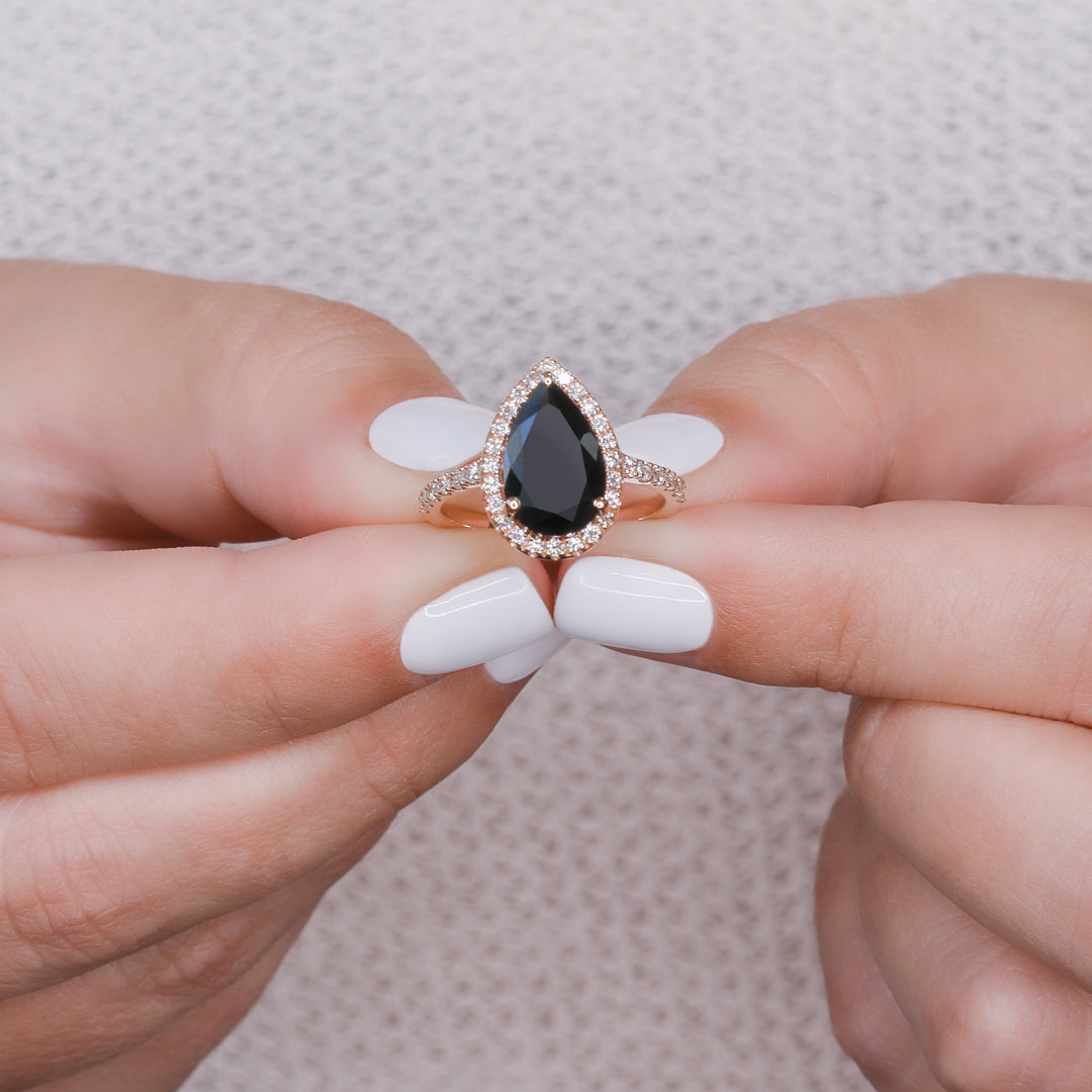 Black & White Natural Diamond Pear Cut Bridal Set in Rose Gold