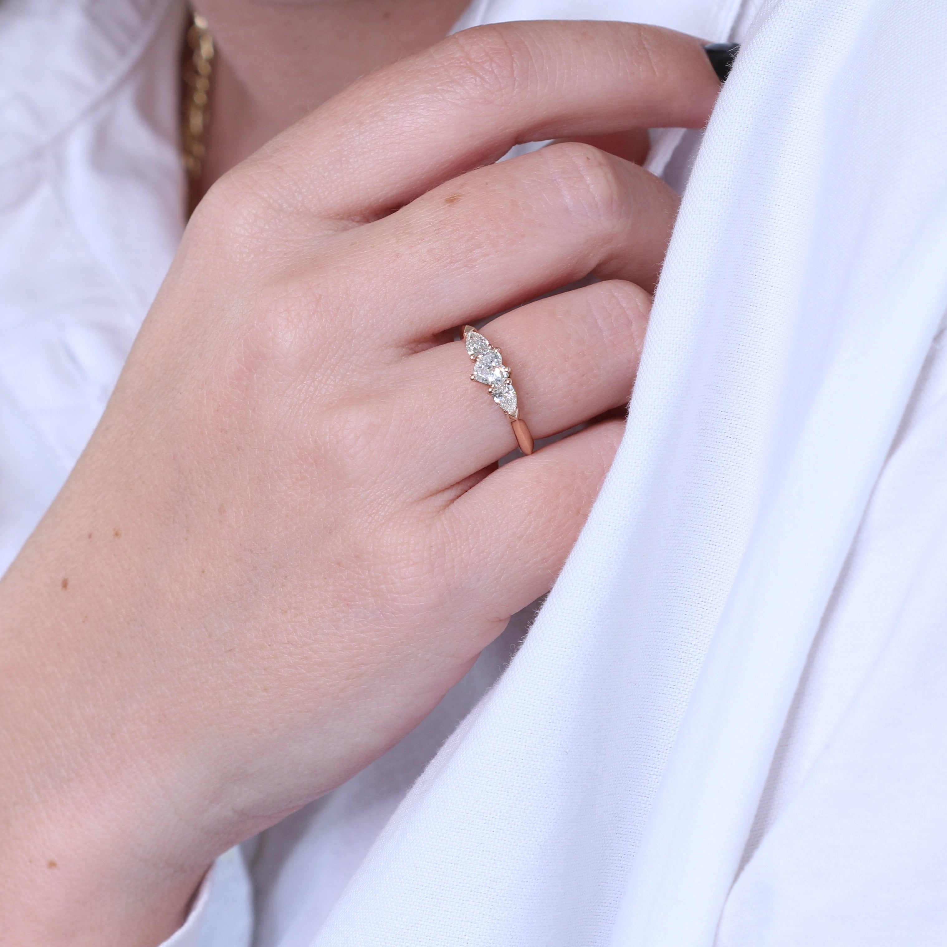 Decorative settings Natural Heart  Diamond Engagement Ring