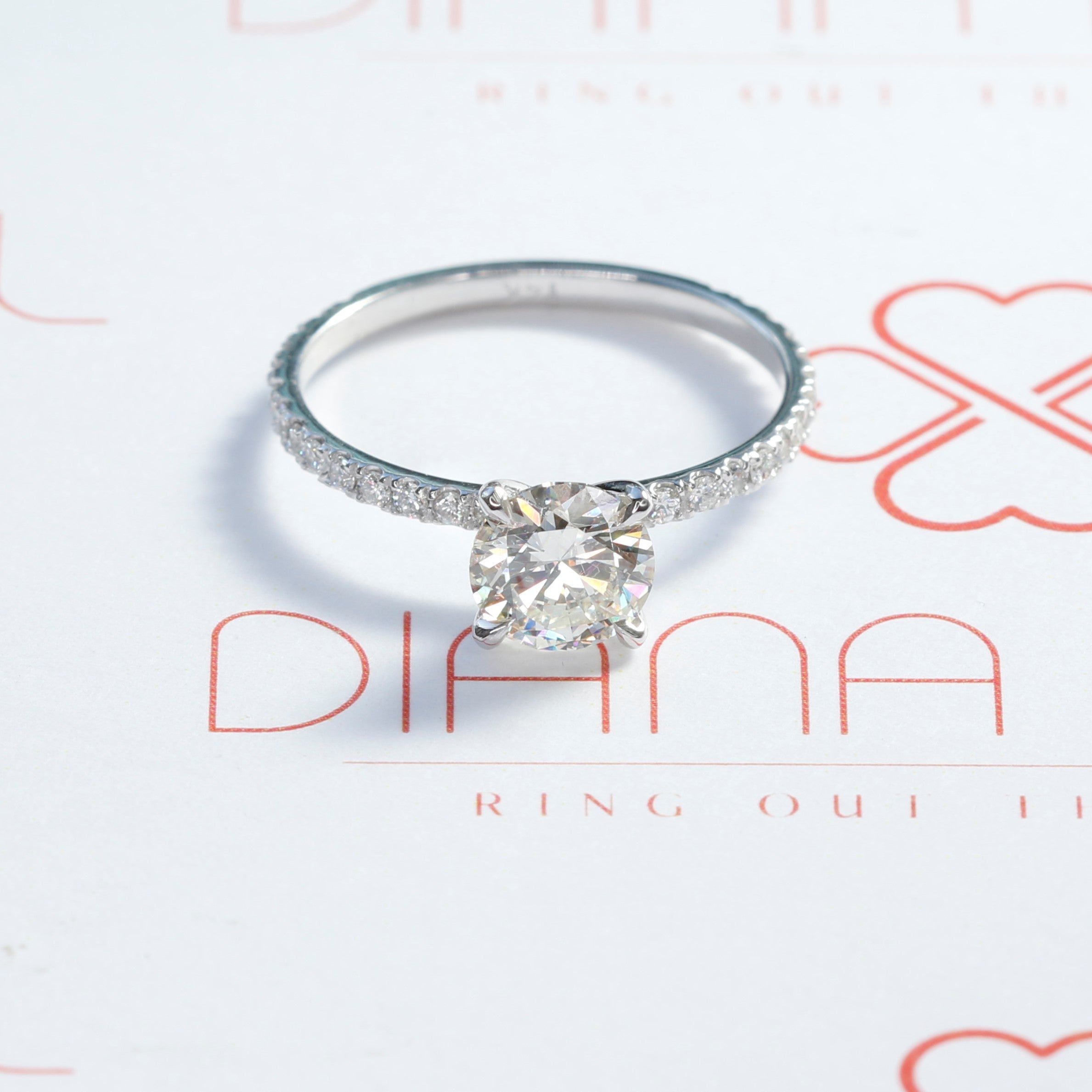 Natural Round Cut Diamond Engagement Ring