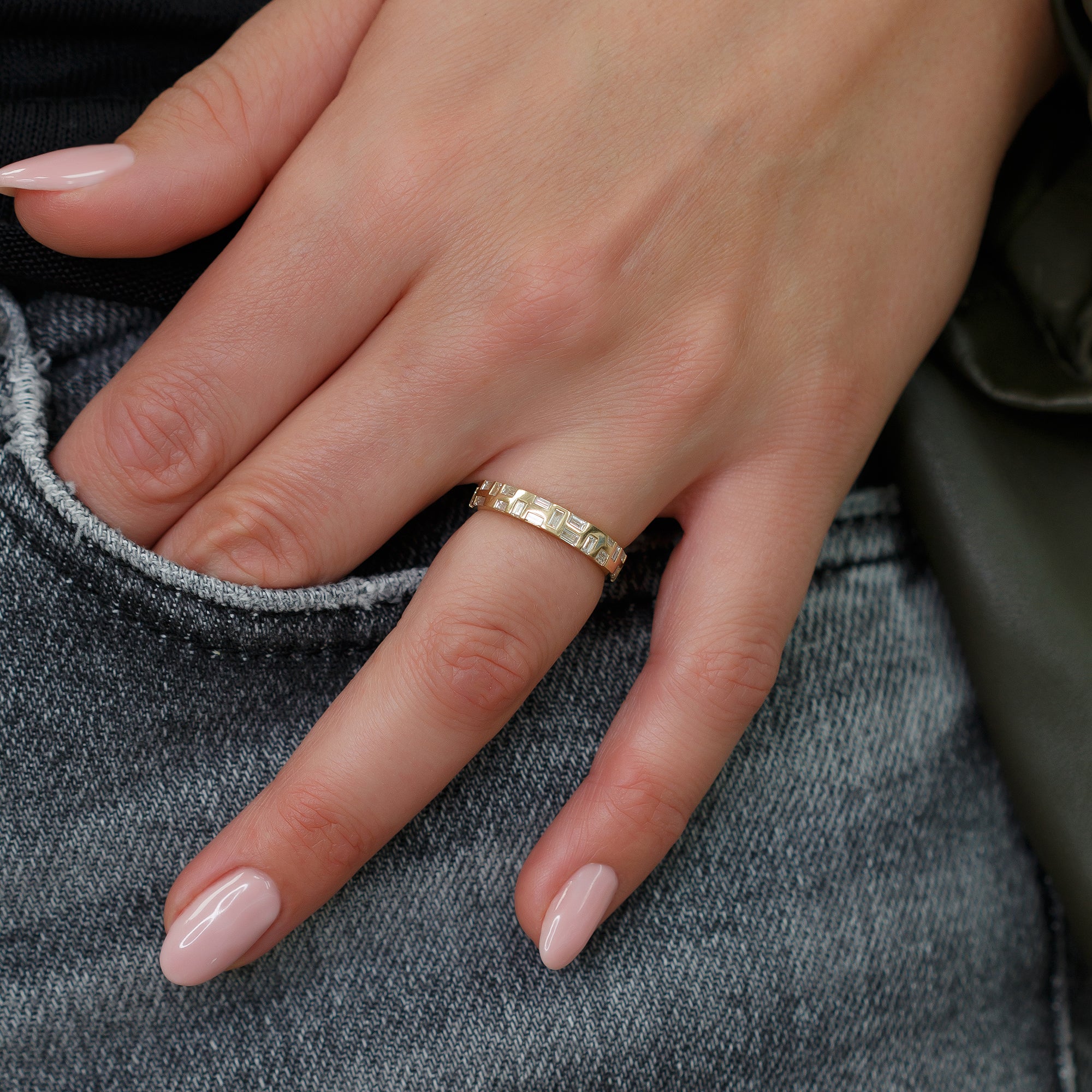 Geometric Natural Baguette Cut Diamond Wedding Band