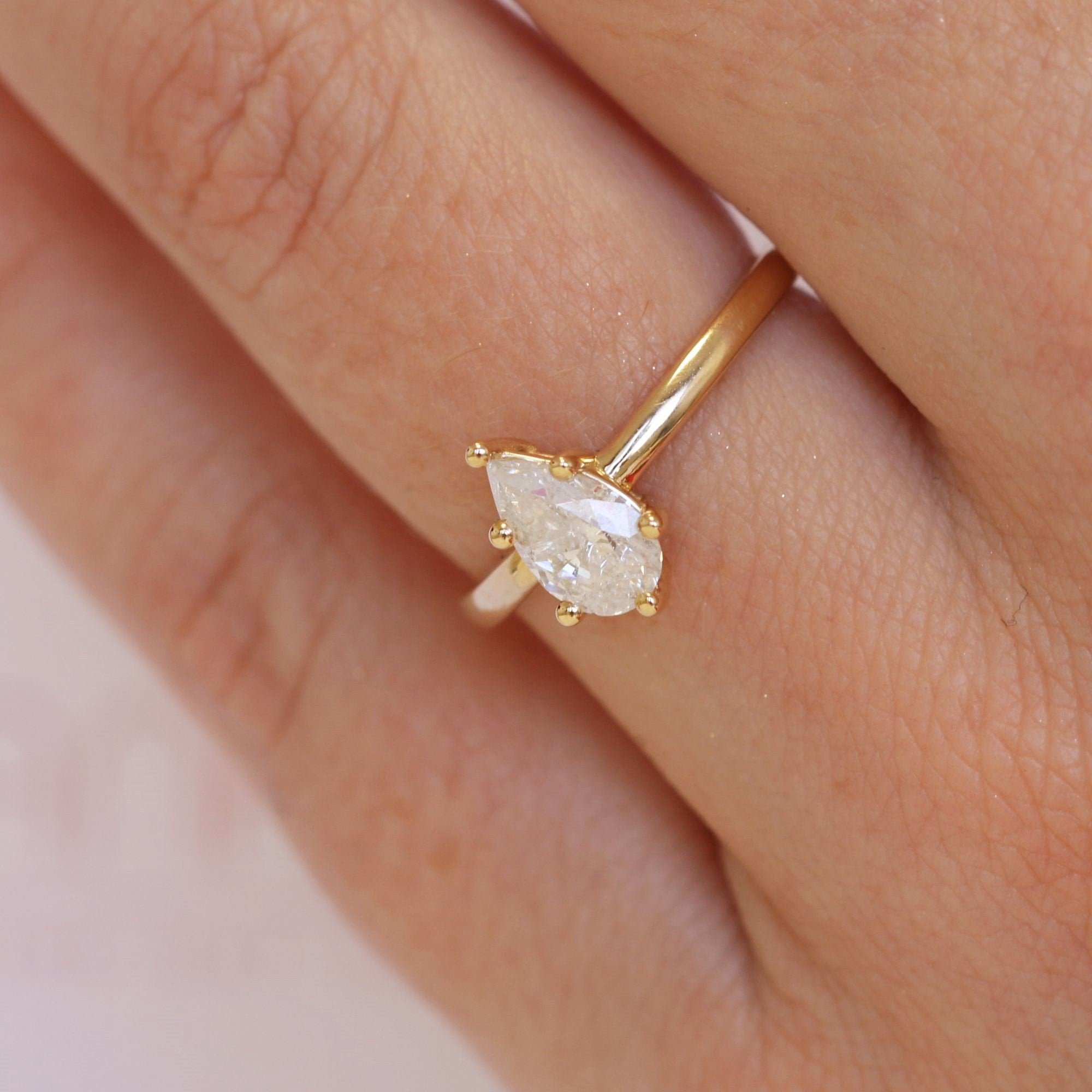 6 prongs Natural Pear cut Diamond Engagement Ring